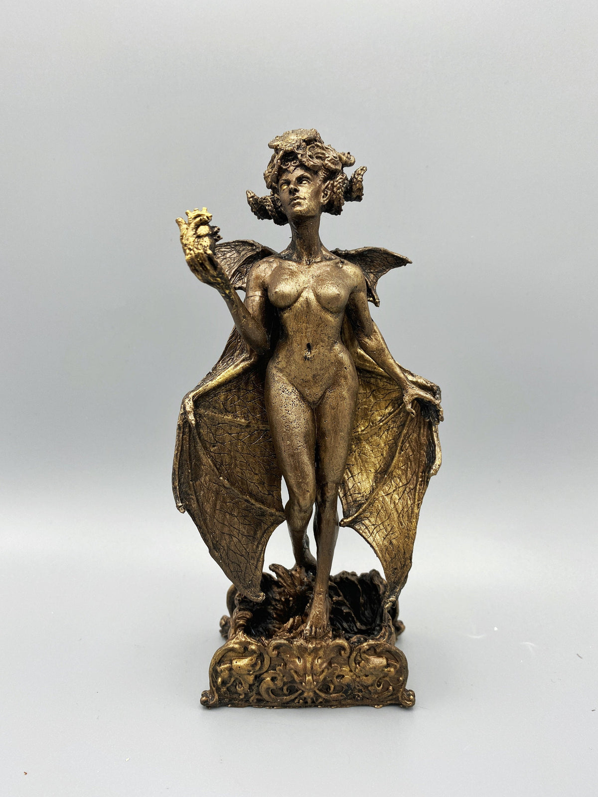 Lilith Goddess Statue – Thorn & Thimble