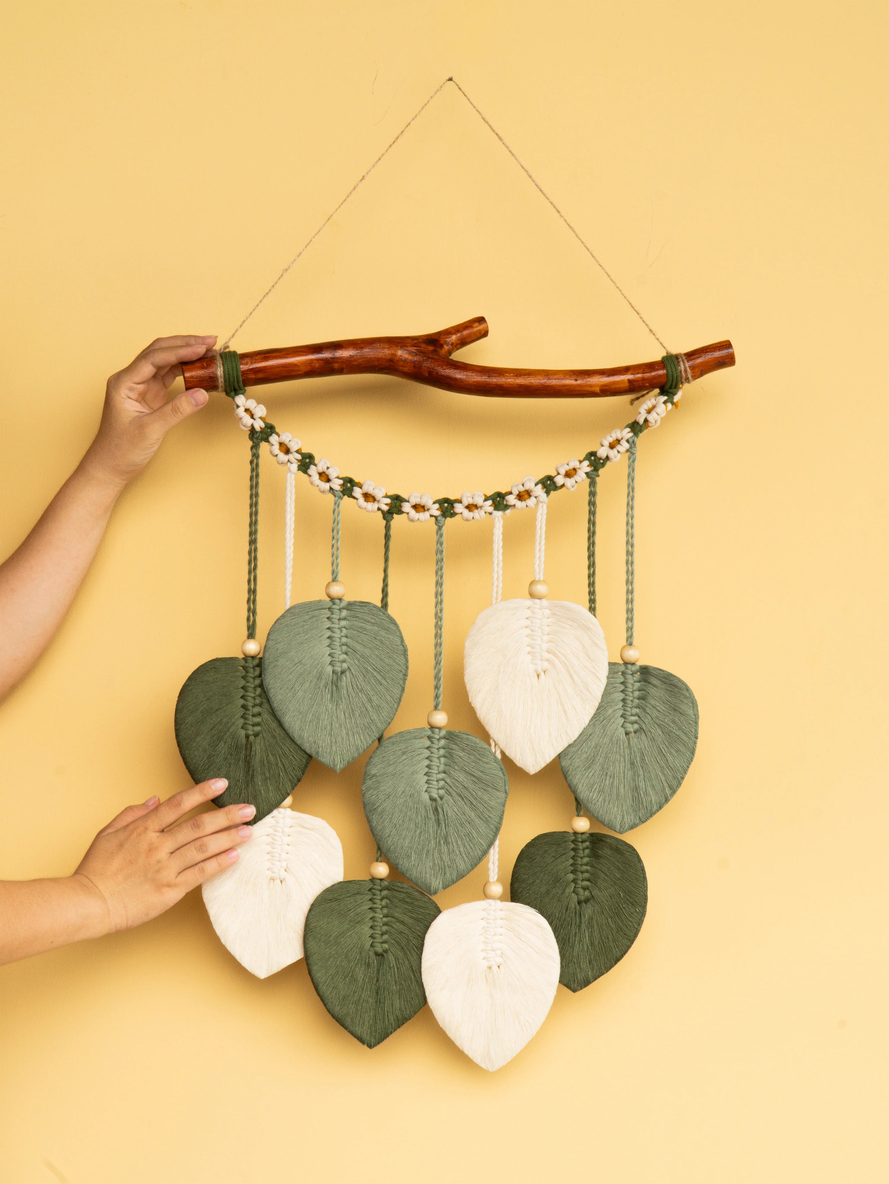 Coda Green Macrame Leaves with Flower Tassel