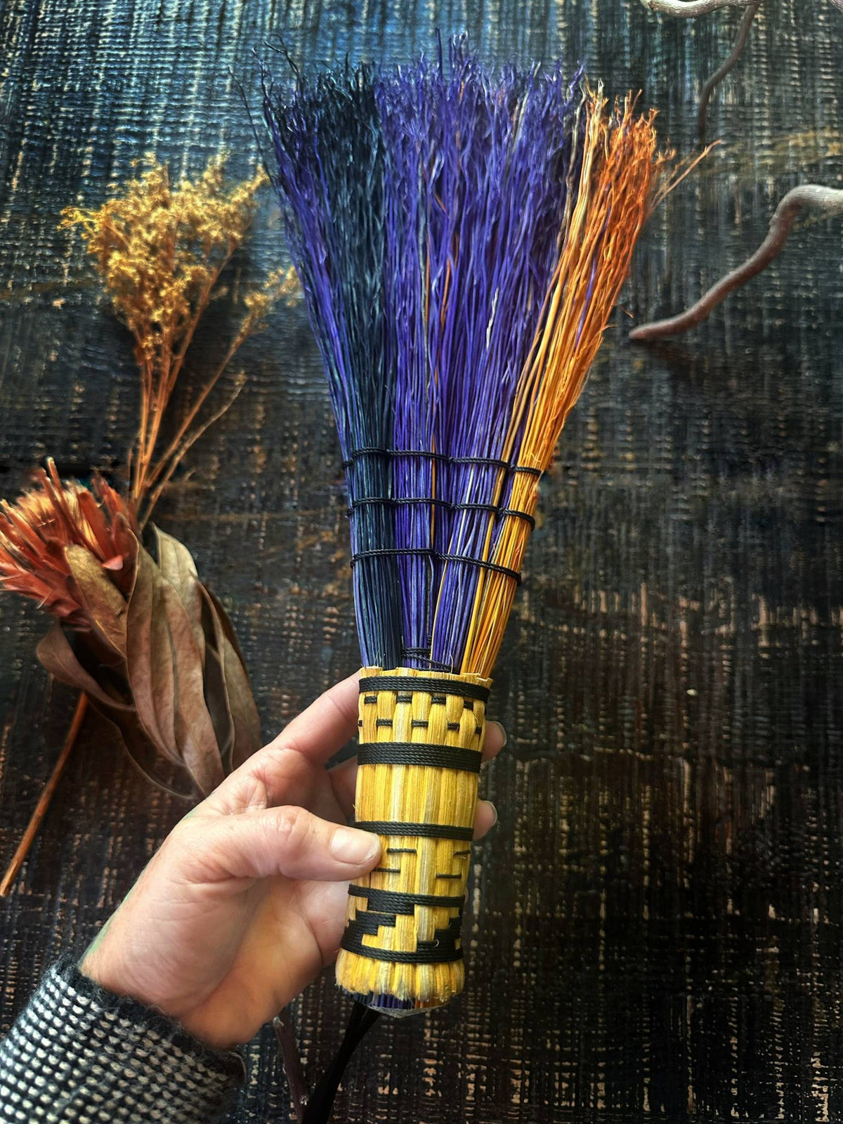 Hand-Dyed Woven-Handle Hand Broom – Thorn & Thimble