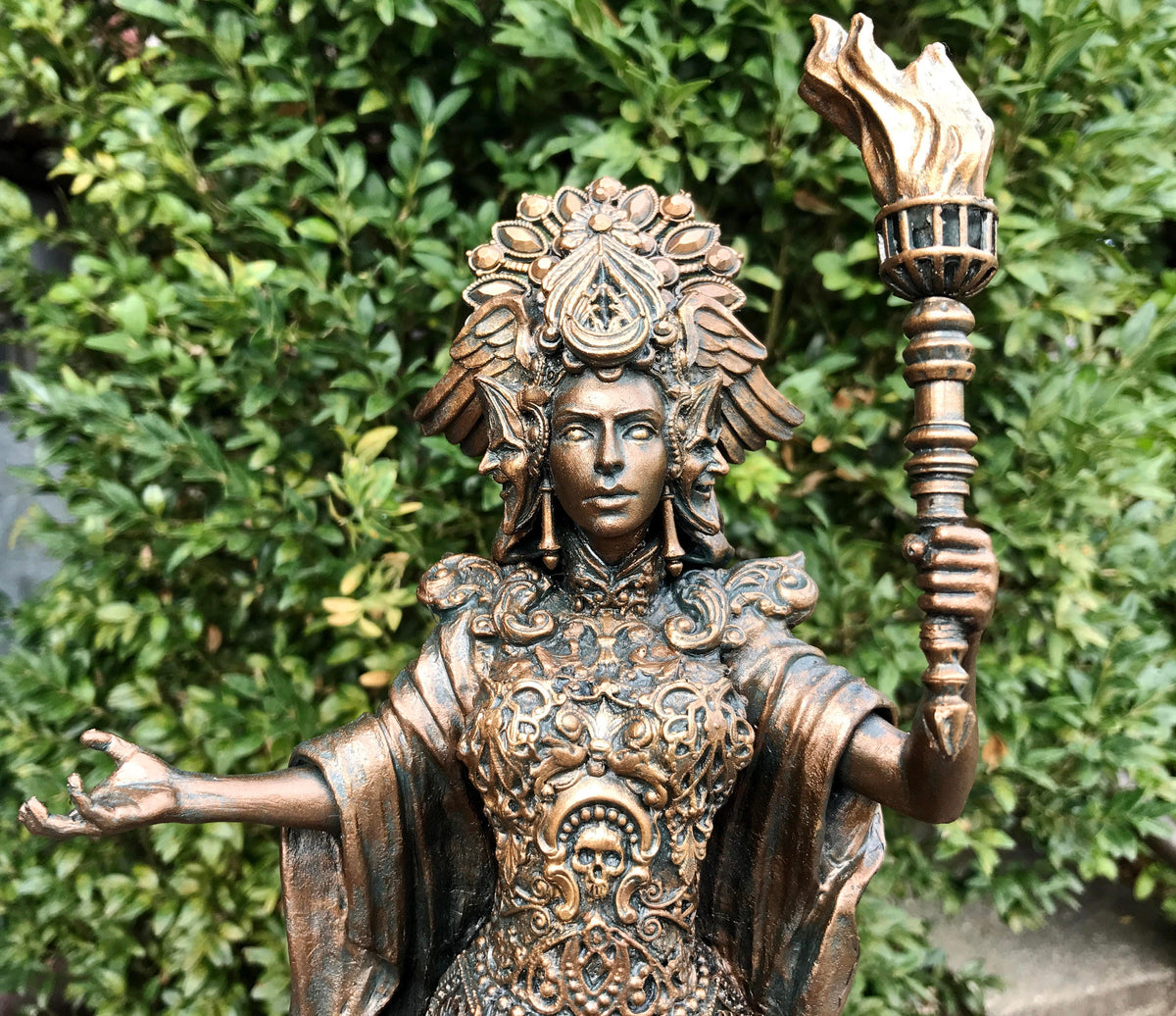 Hecate Goddess of Witchcraft & Magic Statue – Thorn & Thimble