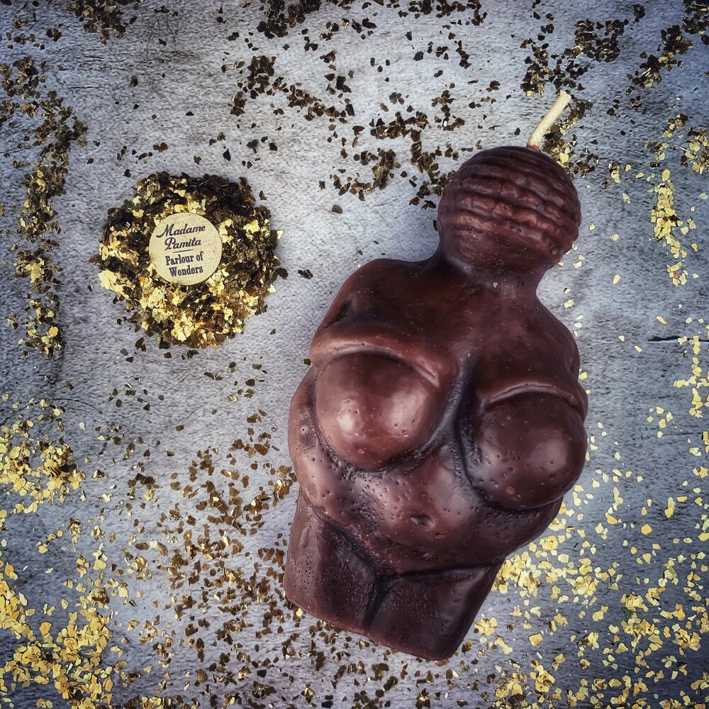 Goddess of Willendorf Candle Spell Kit – Feminine Power & Fertility Magic – Thorn & Thimble