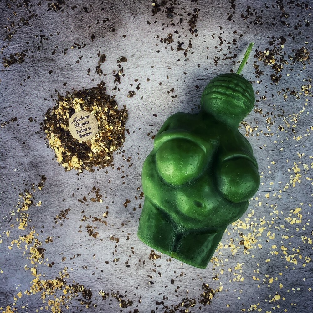 Goddess of Willendorf Candle Spell Kit – Feminine Power & Fertility Magic – Thorn & Thimble