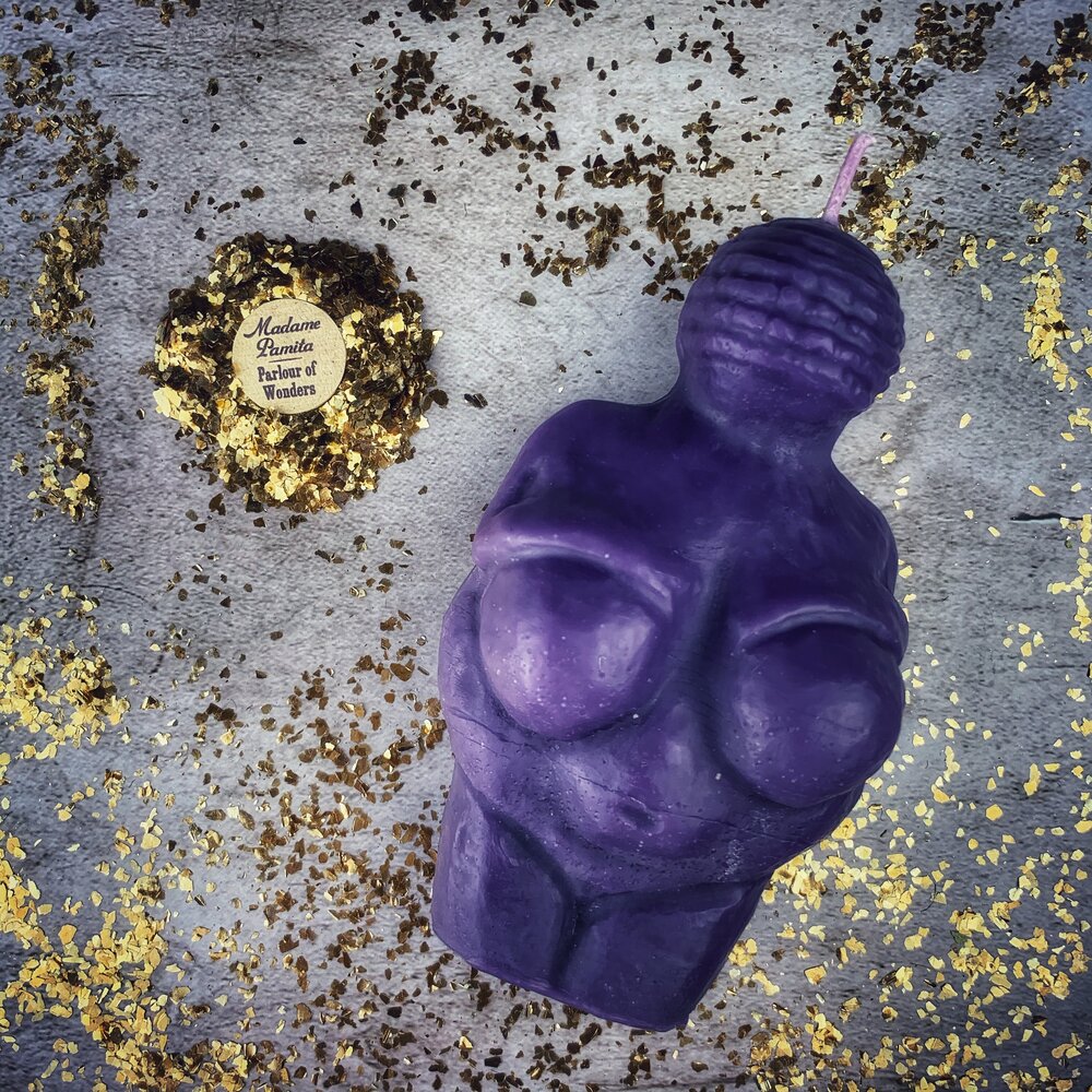Goddess of Willendorf Candle Spell Kit – Feminine Power & Fertility Magic – Thorn & Thimble