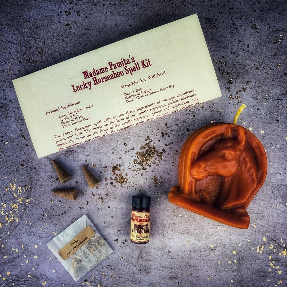 Lucky Horseshoe Candle Spell Kit – Thorn & Thimble