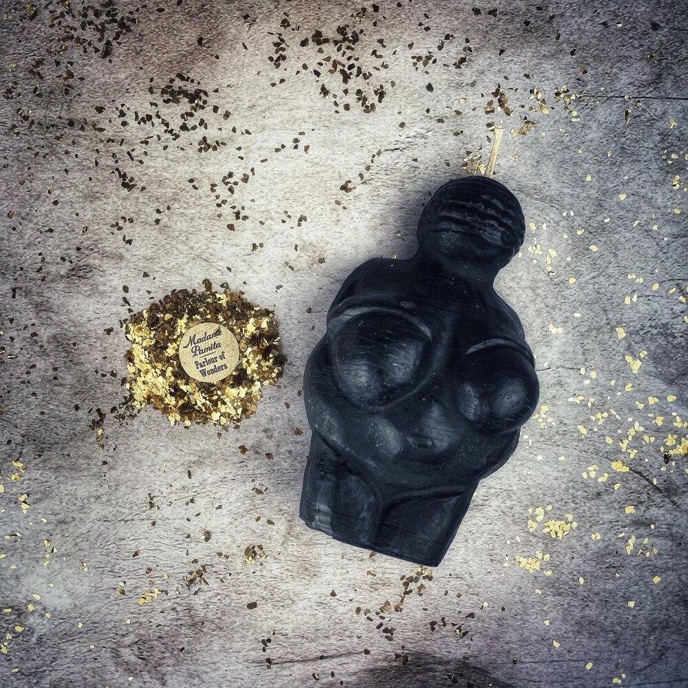 Goddess of Willendorf Candle Spell Kit – Feminine Power & Fertility Magic – Thorn & Thimble