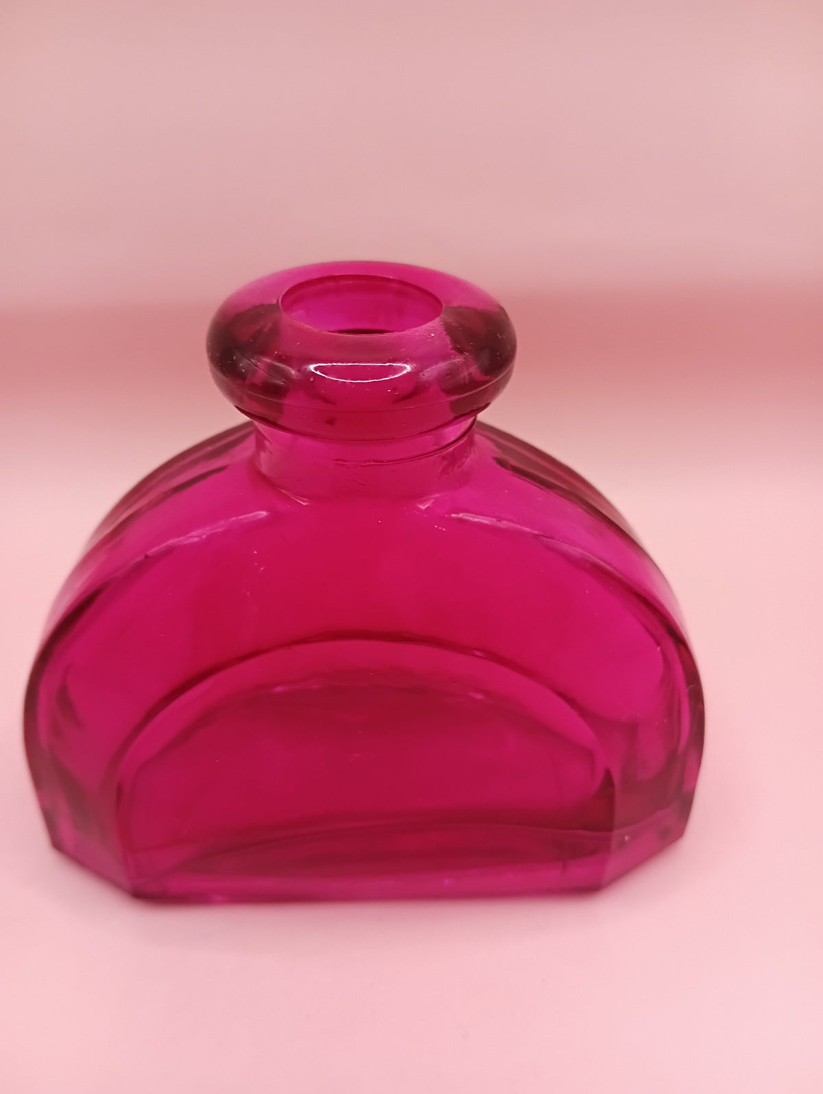 Miniature Apothecary Glass Bottle – Vintage Decorative Round – Thorn & Thimble